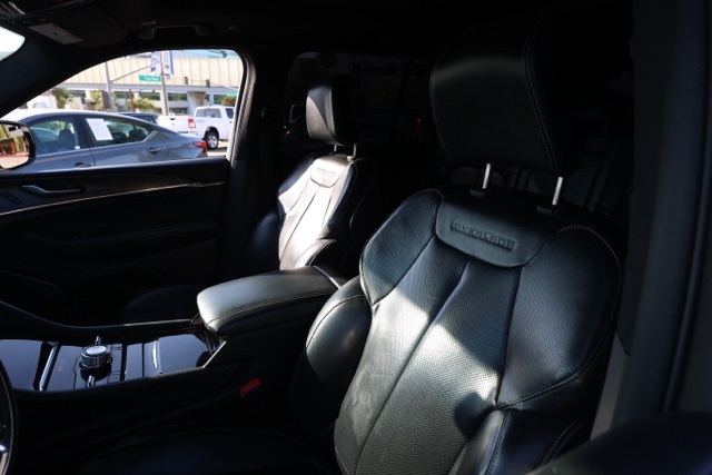 2022 Jeep Grand Cherokee Overland photo 14