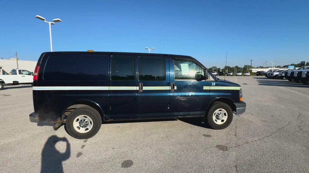 2012 Chevrolet Express 2500 Work Van photo 7