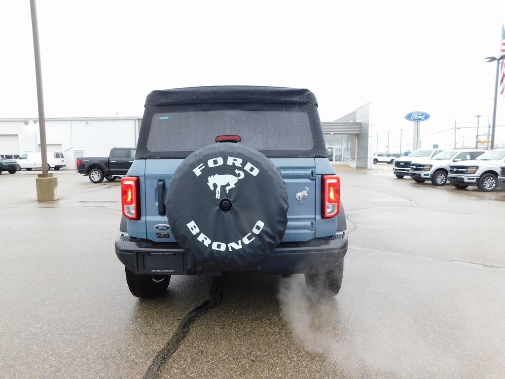 2024 Ford Bronco Black Diamond photo 4