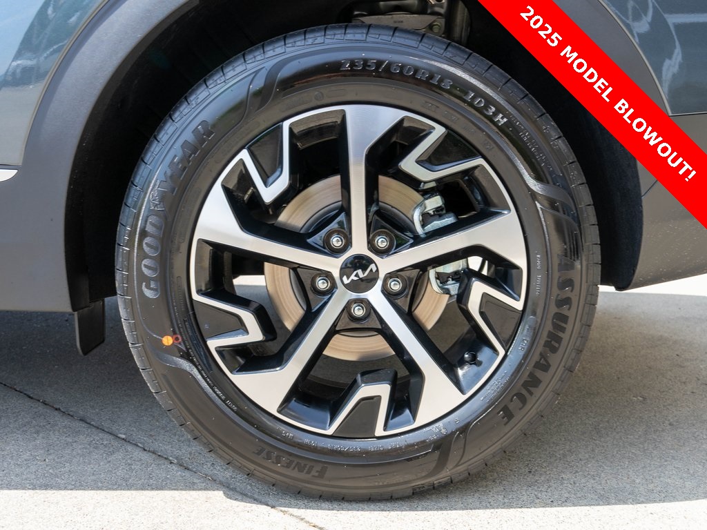 2025 Kia Sportage EX photo 26