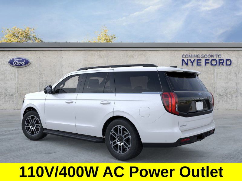 2025 Ford Expedition photo 2