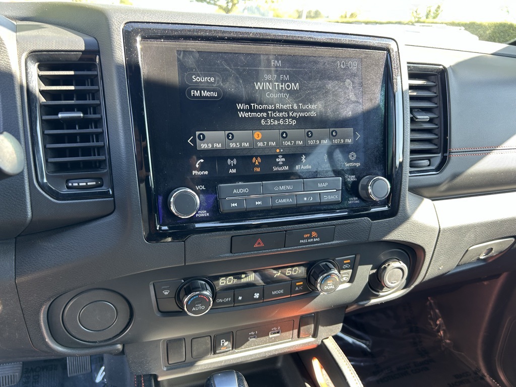 2022 Nissan Frontier PRO-X photo 16
