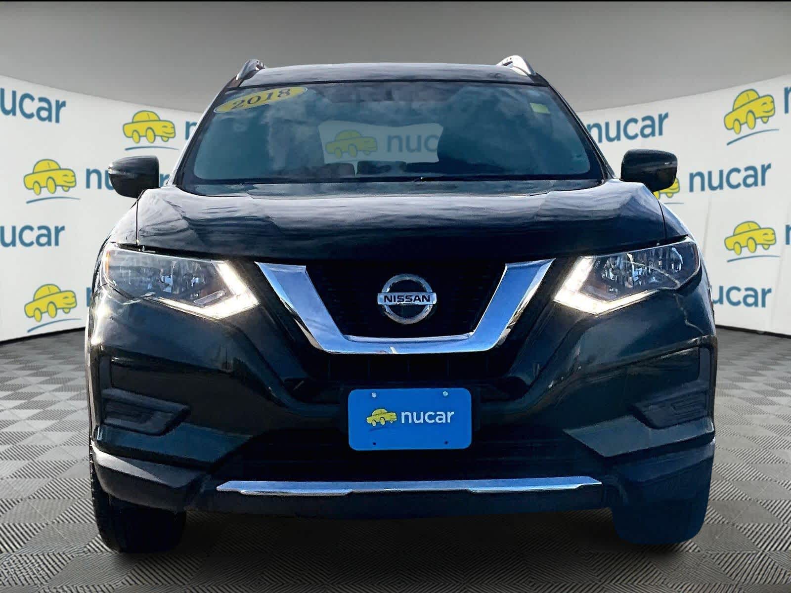 2018 Nissan Rogue AWD SV photo 2