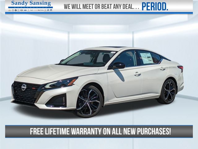 2025 Nissan Altima SR's photo