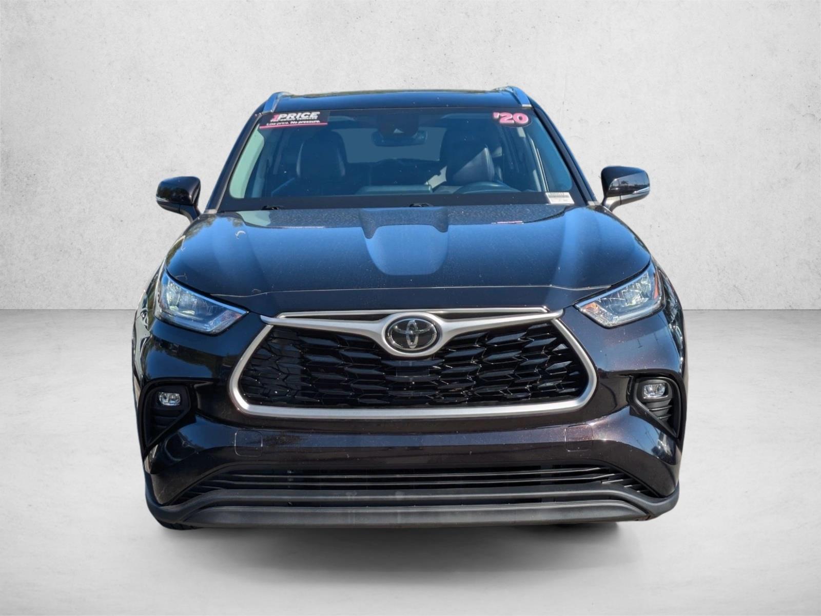 2020 Toyota Highlander XLE photo 2