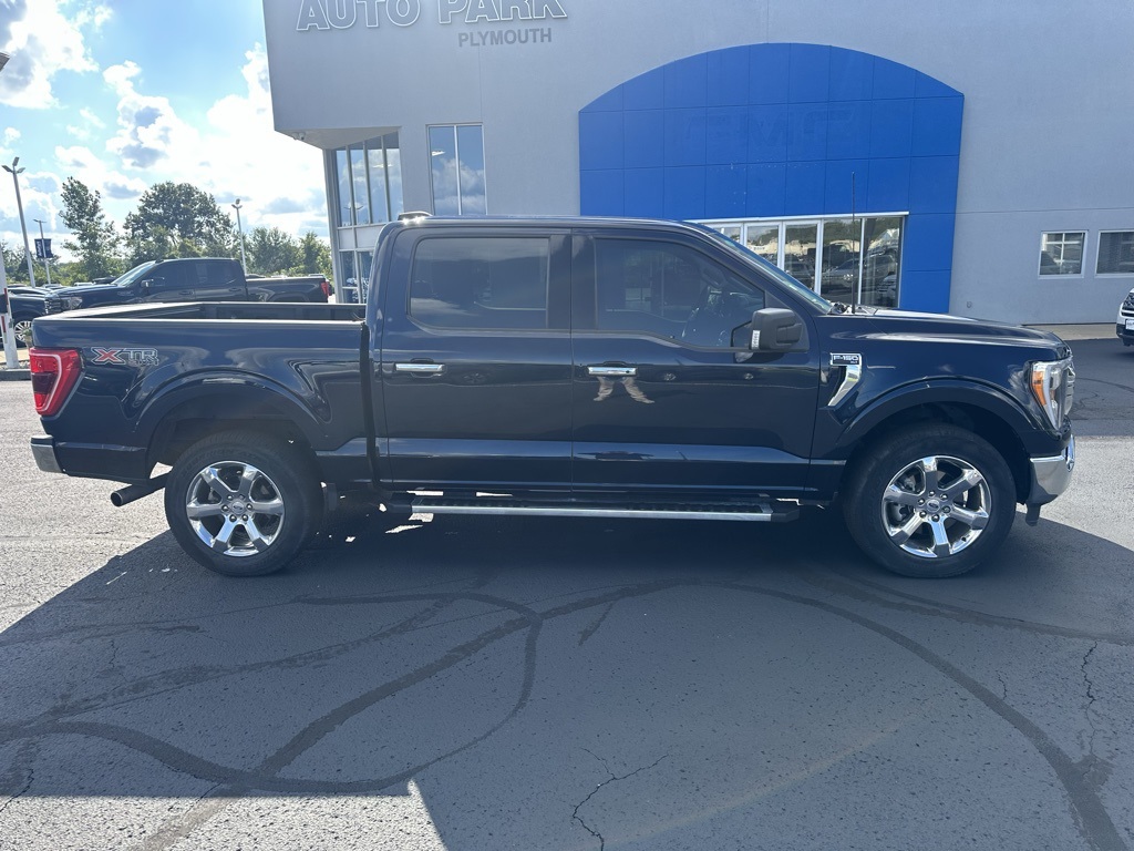 2023 Ford F-150 XLT photo 3
