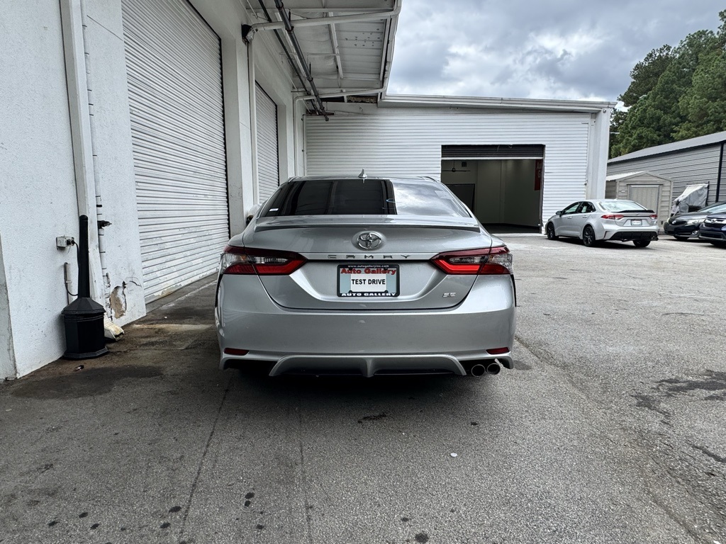 2023 Toyota Camry SE photo 3