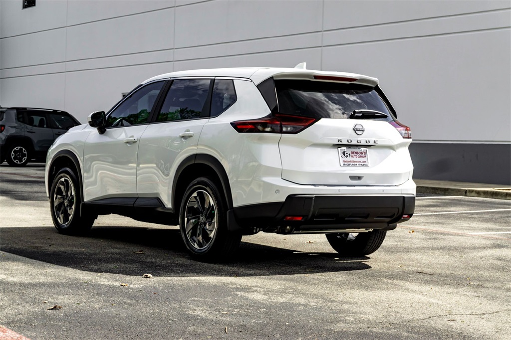 2026 Nissan Rogue SV photo 4
