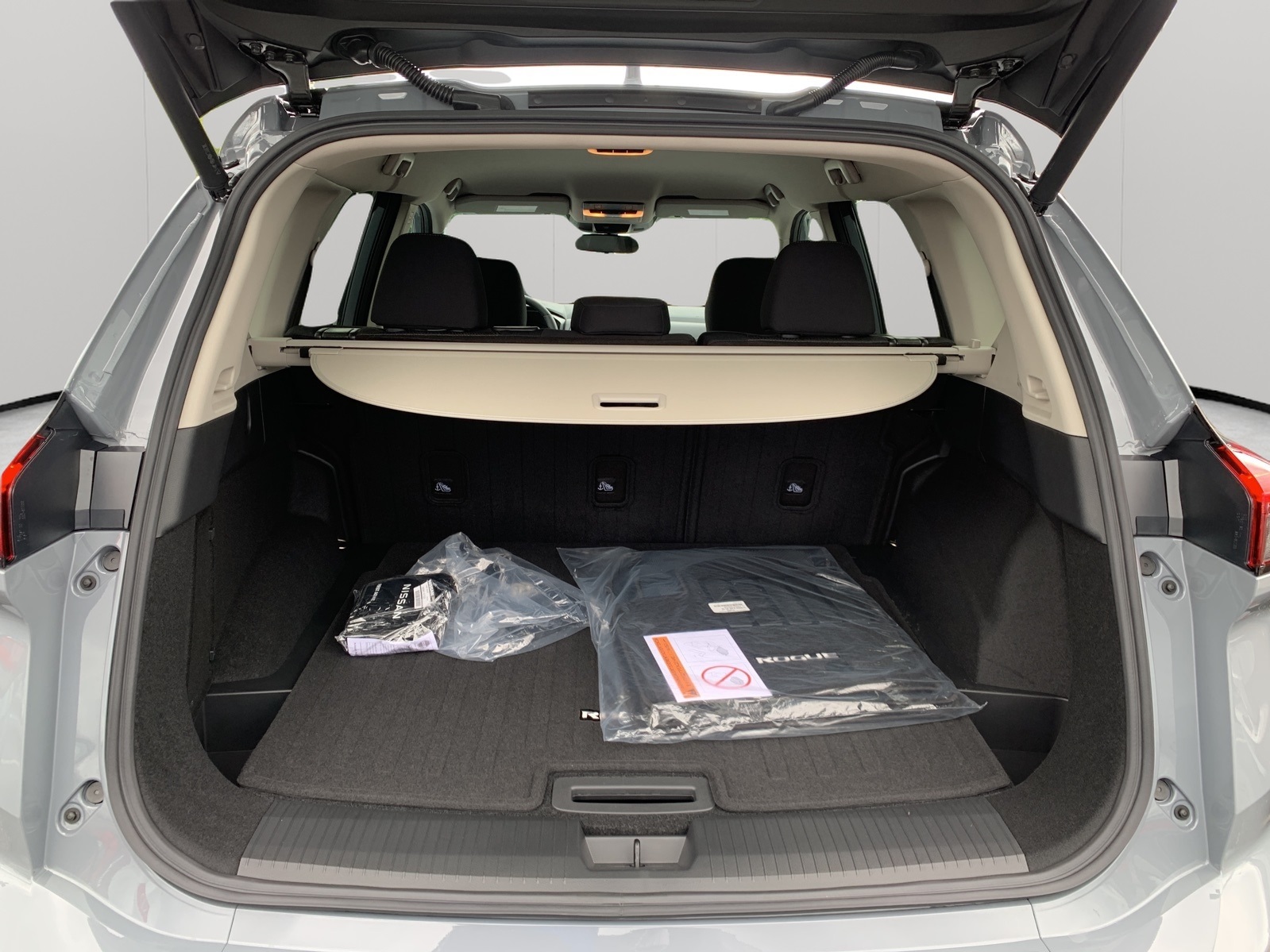 2026 Nissan Rogue SV photo 27