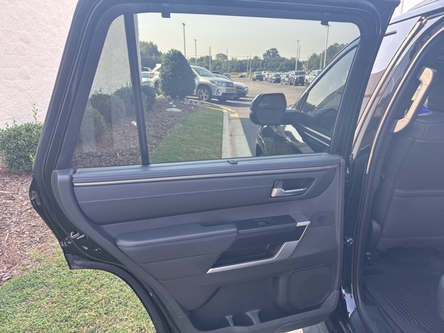 2024 Toyota Sequoia Platinum photo 15