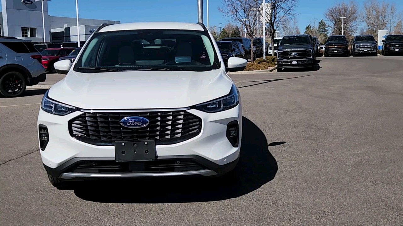 2025 Ford Escape Plug-In Hybrid photo 3