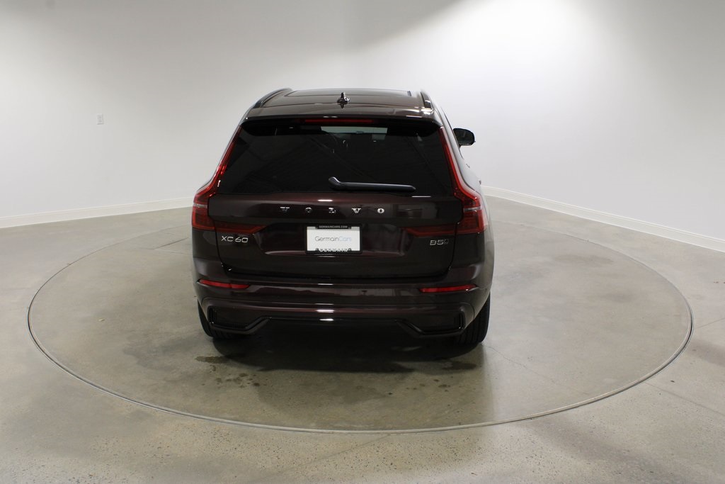 2026 Volvo XC60 B5 Plus photo 4