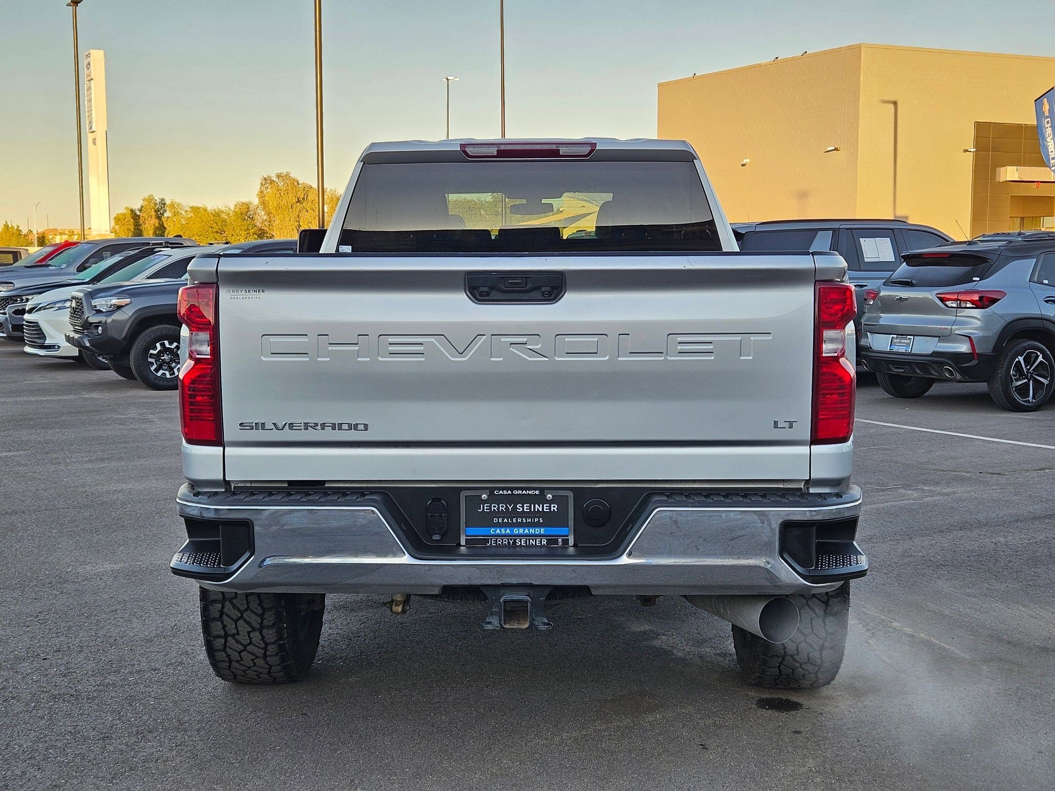 2022 Chevrolet Silverado 2500HD LT photo 4