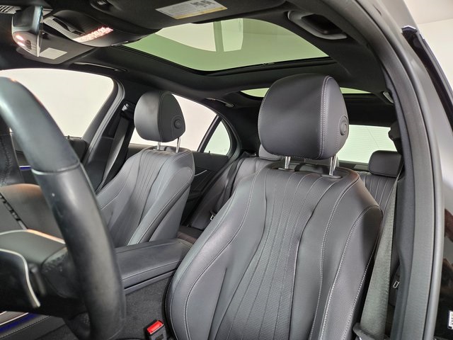2022 Mercedes Benz E 4MATIC photo 14