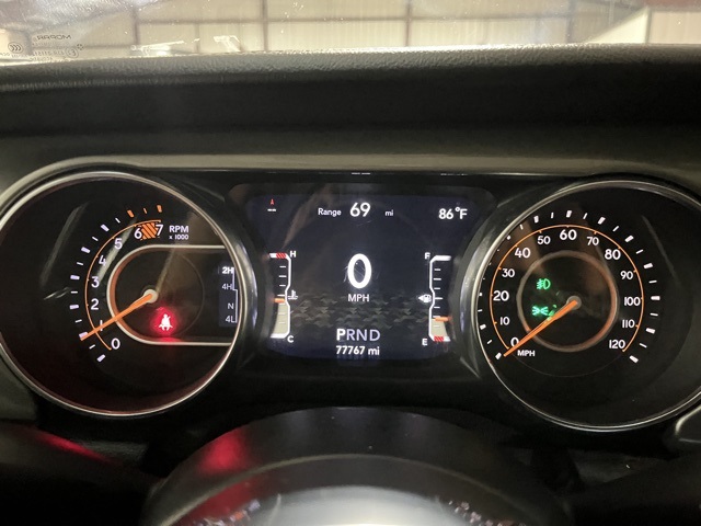 2020 Jeep Wrangler Unlimited Sahara photo 18