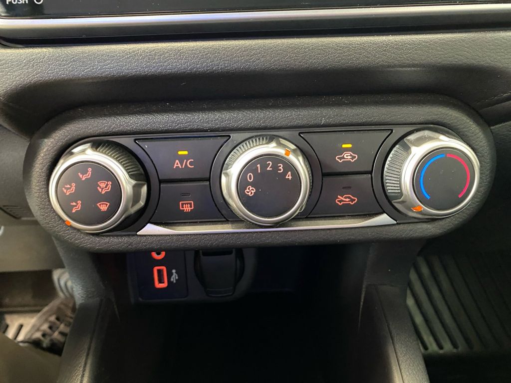 2020 Nissan Versa 1.6 S photo 20