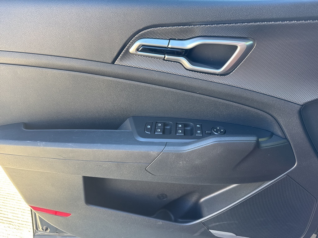 2024 Kia Sportage LX photo 22
