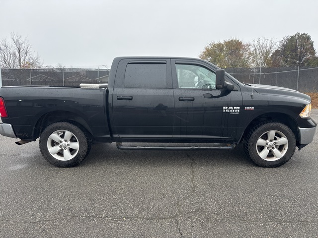 2019 Ram 1500 Classic SLT photo 2
