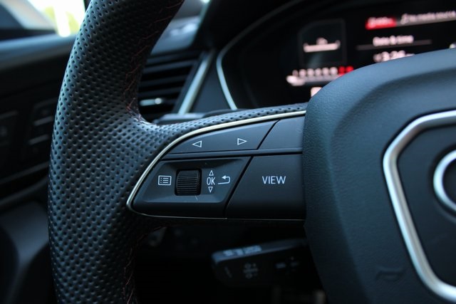 2022 Audi SQ5 Premium Plus photo 11