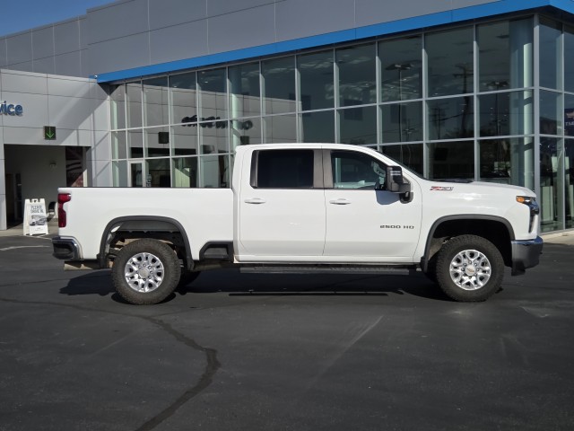 2023 Chevrolet Silverado 2500HD LT photo 4
