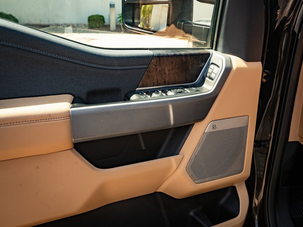 2024 Ford F-350 photo 24