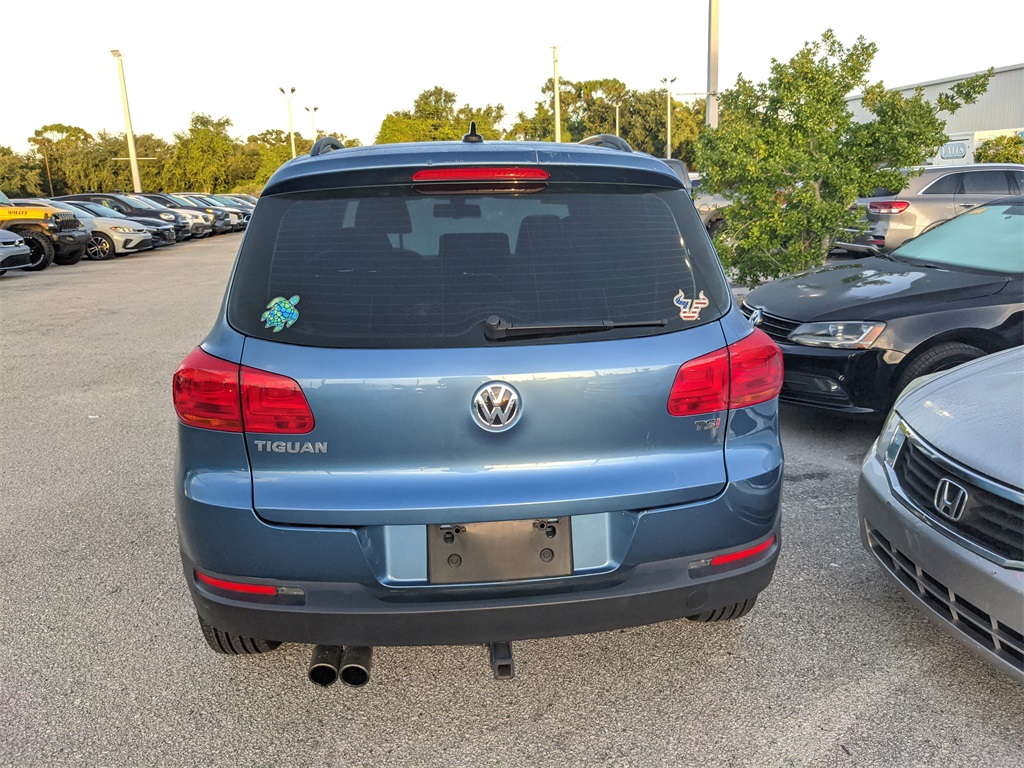 2017 Volkswagen Tiguan S photo 3