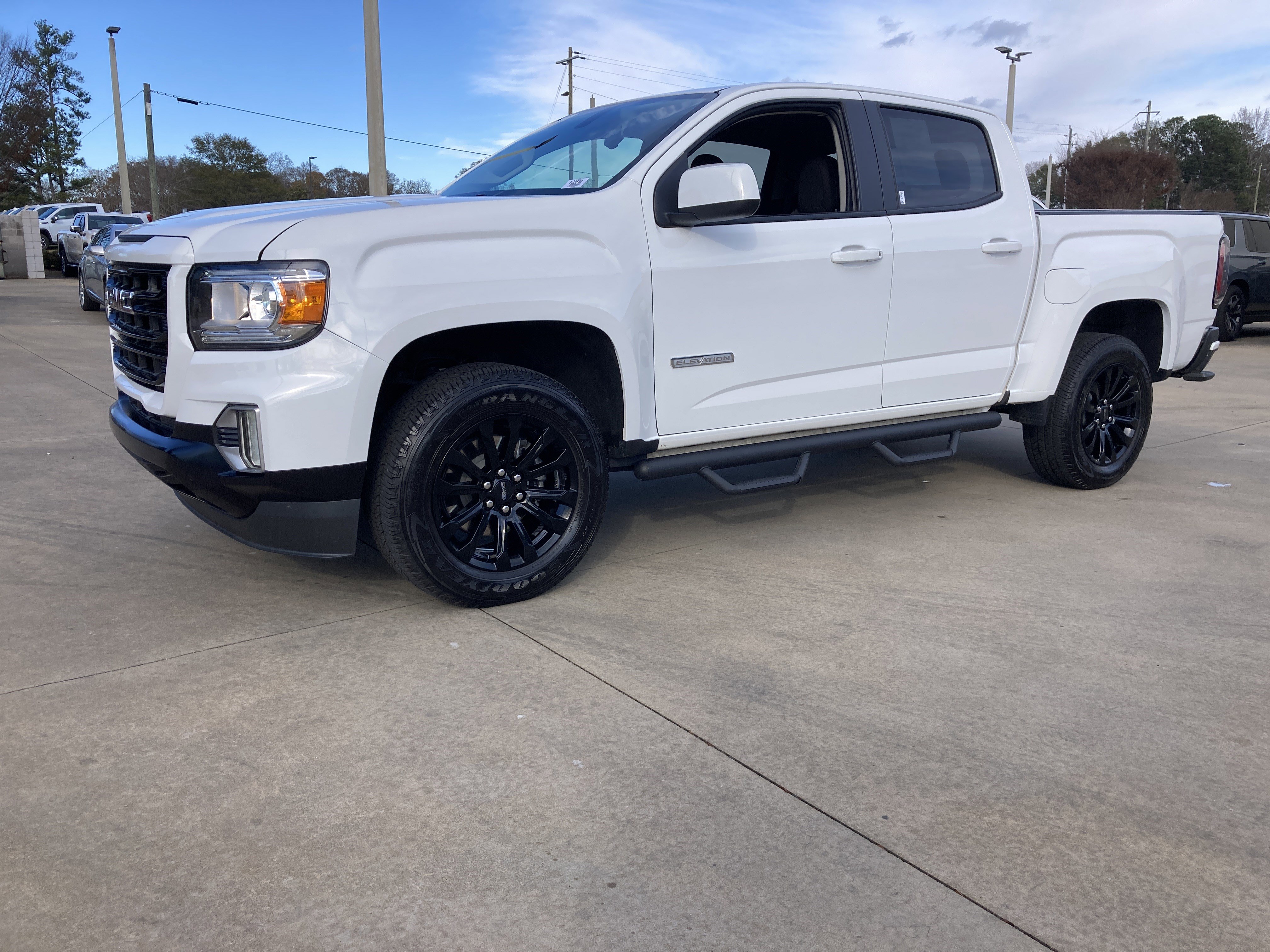 2022 GMC Canyon Elevation's photo