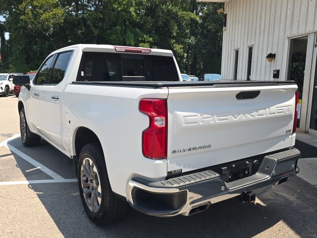 2023 Chevrolet Silverado 1500 LTZ photo 3
