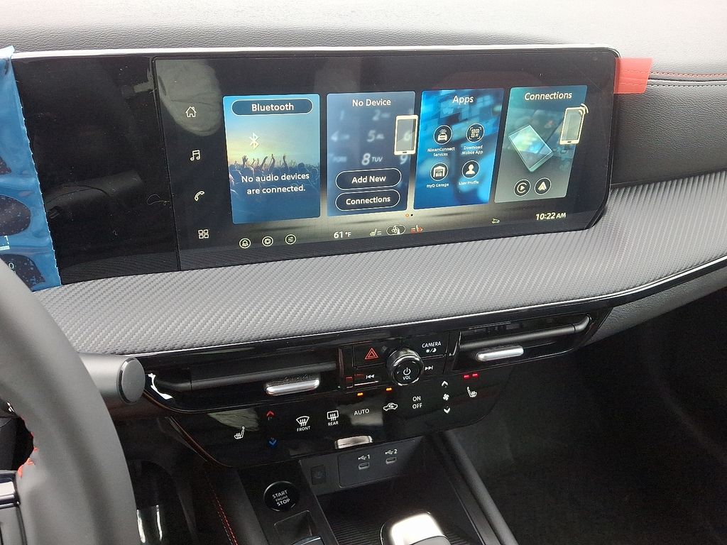 2026 Nissan Kicks SR photo 4