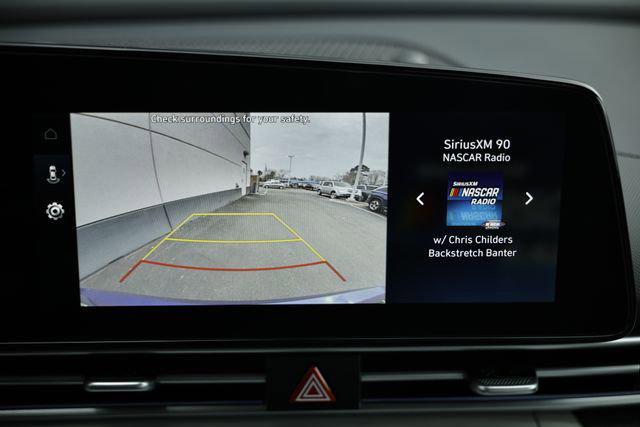 2025 Hyundai Elantra Limited photo 14