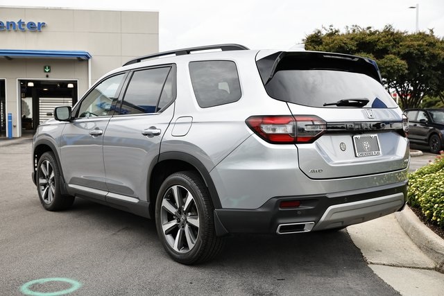 2025 Honda Pilot Elite photo 7