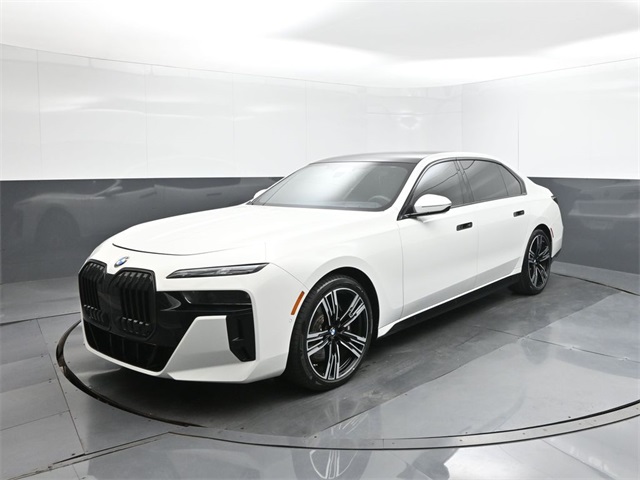 New 2025 Alpine White BMW 760i xDrive image 1