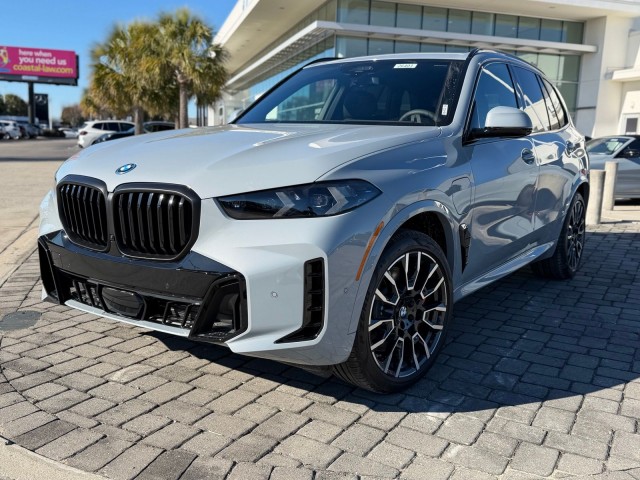 2026 BMW X5 50e's photo