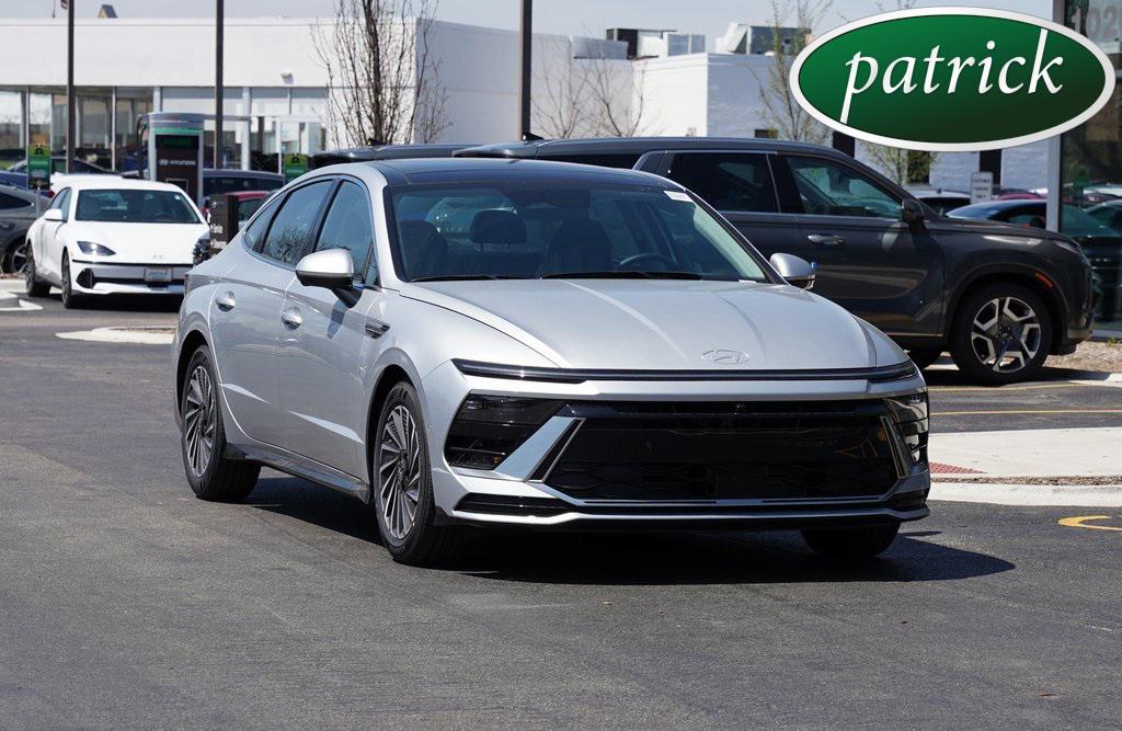2025 Hyundai Sonata Hybrid Limited's photo