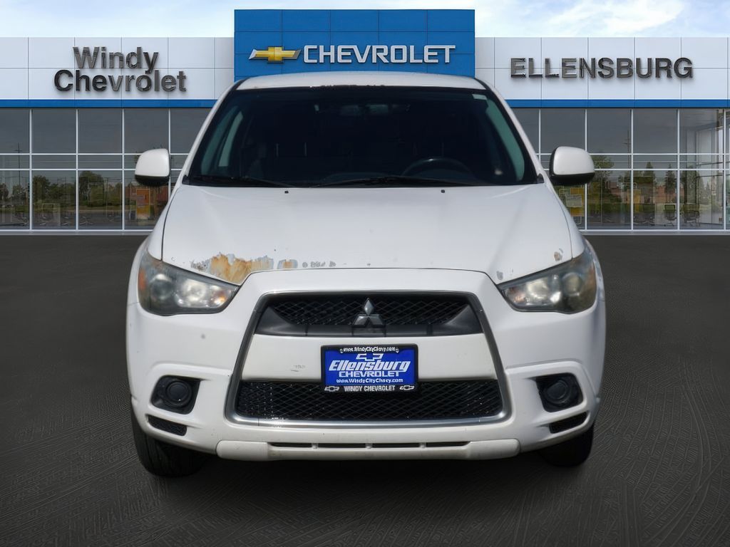 2011 Mitsubishi Outlander Sport ES photo 2