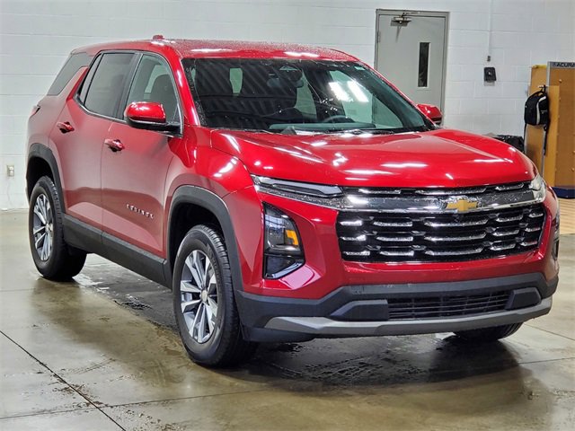 2026 Chevrolet Equinox LT photo 2