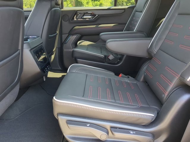 2025 Gmc Yukon AT4 Ultimate photo 14