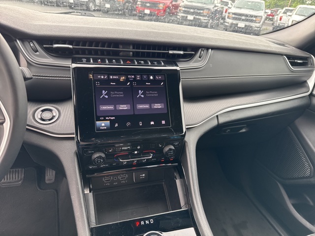 2023 Jeep Grand Cherokee Altitude photo 17