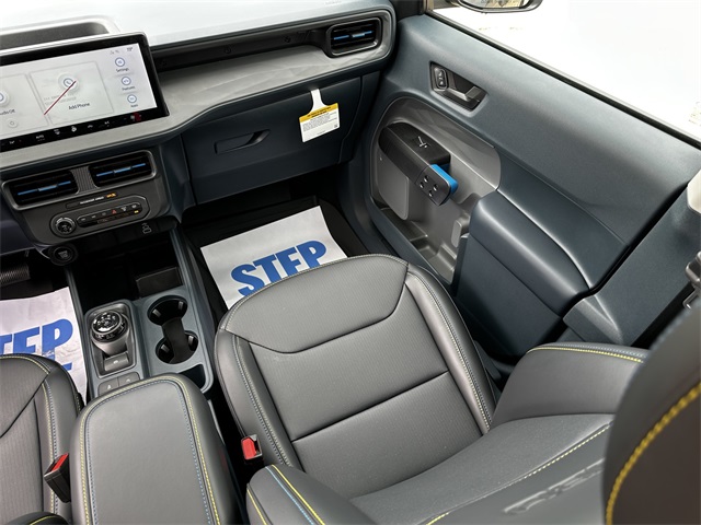 2025 Ford Maverick photo 15
