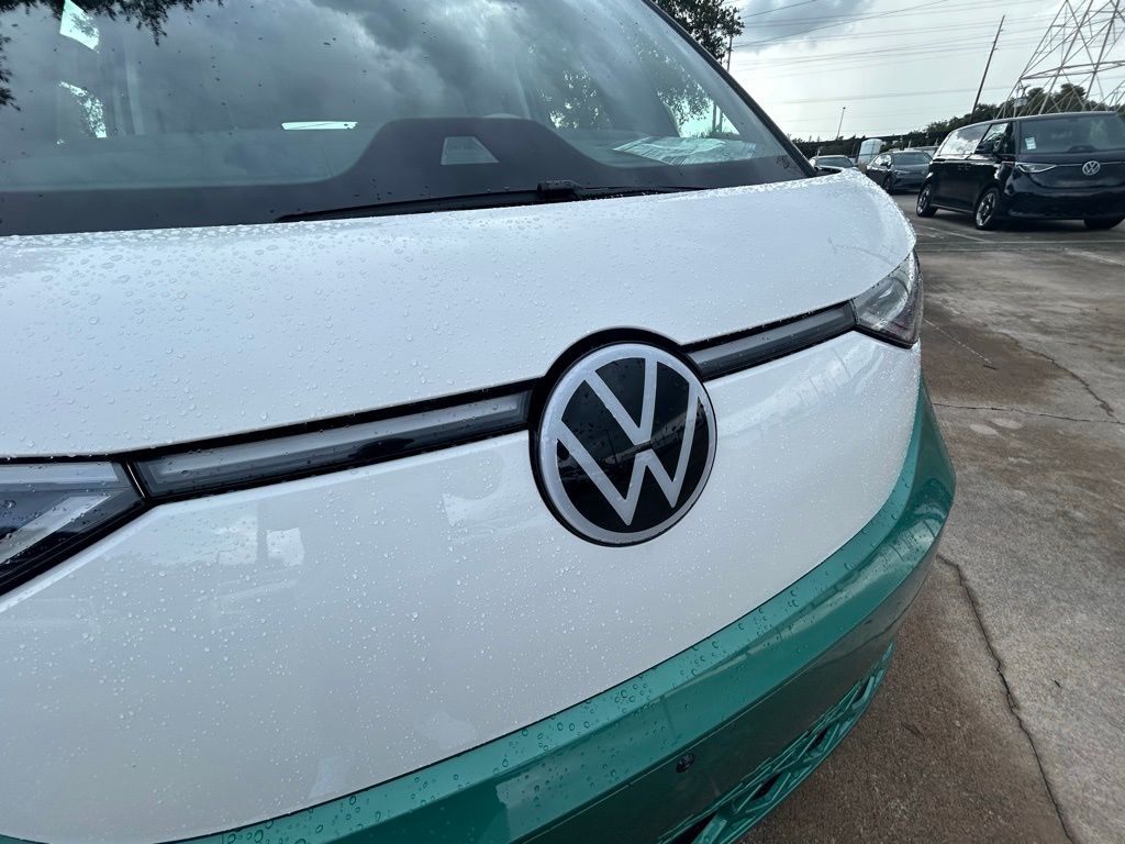 2025 Volkswagen ID. Buzz Pro Plus photo 7