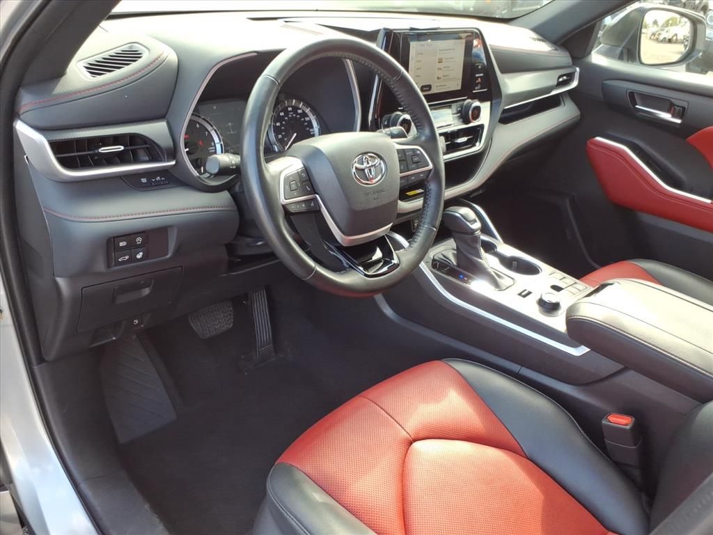 2023 TOYOTA HIGHLANDER - Image 8