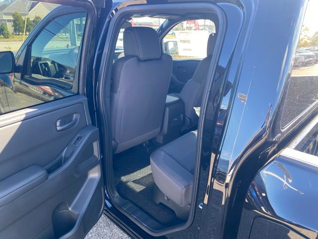 2026 Nissan Frontier SV photo 14