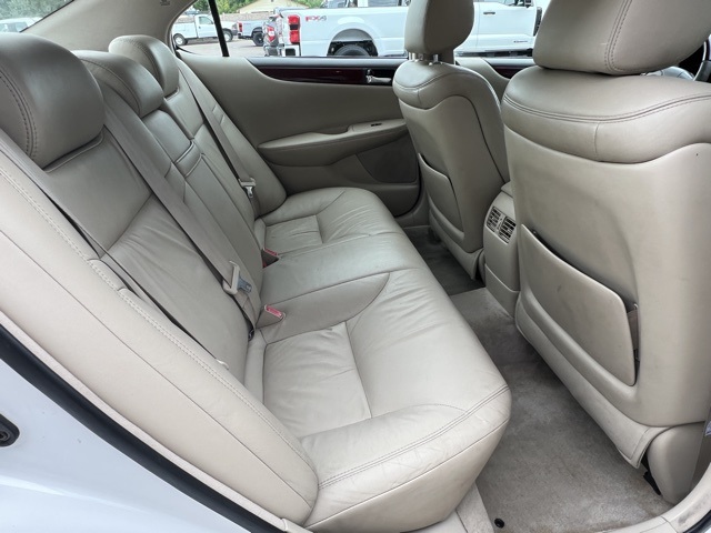 2004 Lexus ES 330 photo 15