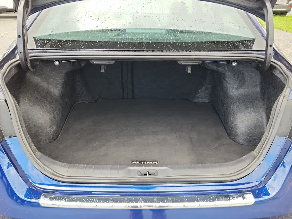 2023 Nissan Altima 2.5 SR photo 18
