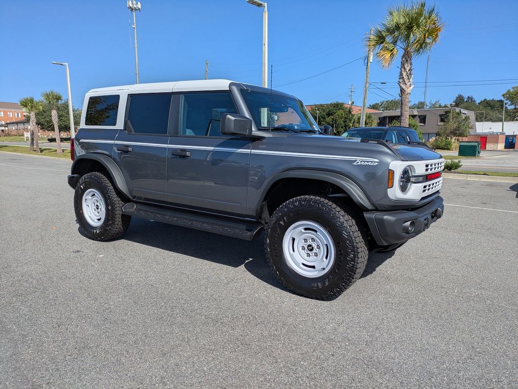 2025 Ford Bronco Heritage First Edition photo 2