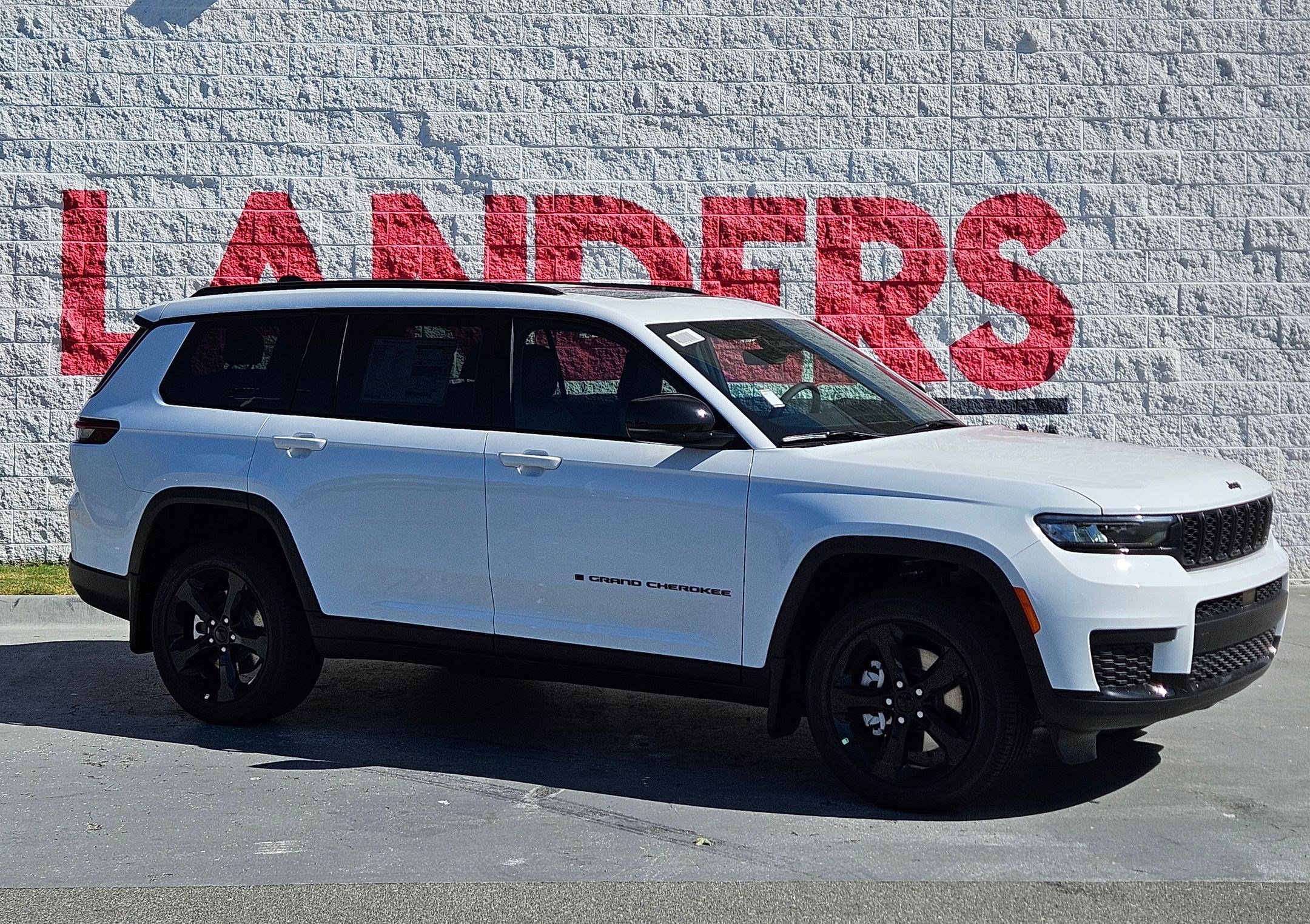 2025 Jeep Grand Cherokee L Altitude's photo