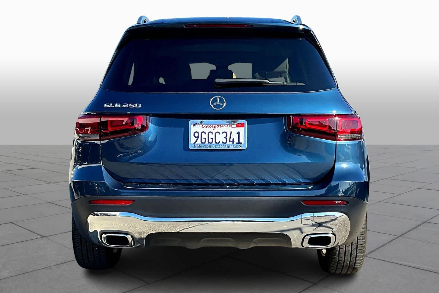 2023 Mercedes Benz GLB 250 photo 4