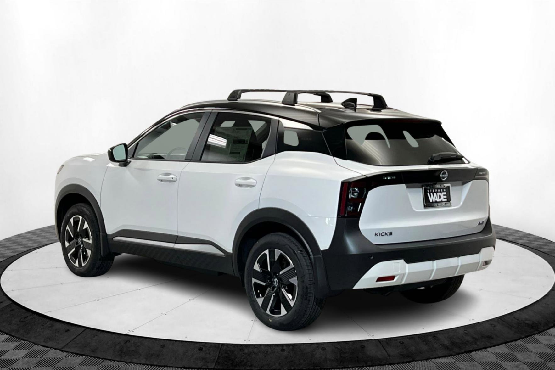 2026 Nissan Kicks SV photo 3