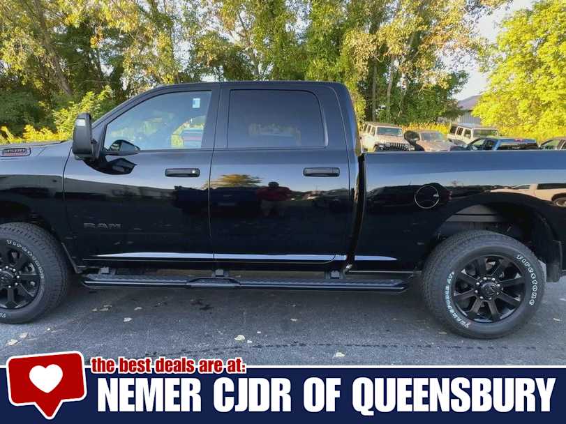 2025 Ram 3500 Big Horn photo 2