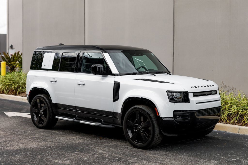2023 Land Rover Defender 110 V8 110 Carpathian Edition photo 6